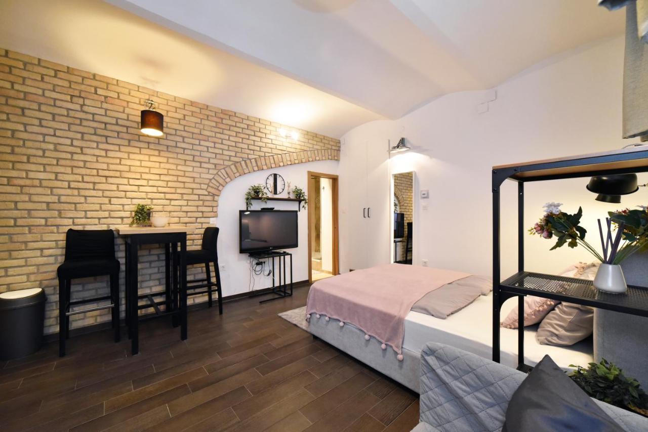 Manuela Varsavska Studio Apartments Zagreb Exterior foto